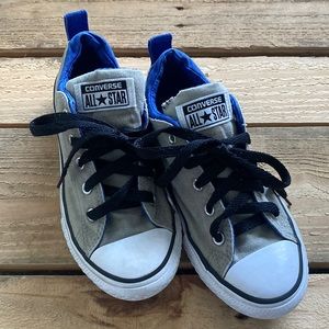 Converse All Star Sneakers Boys Size 2
